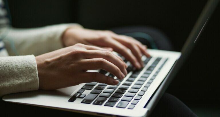 Wealthy Affiliate Review: How Aspiring Writers Can Turn Words Into Wealth